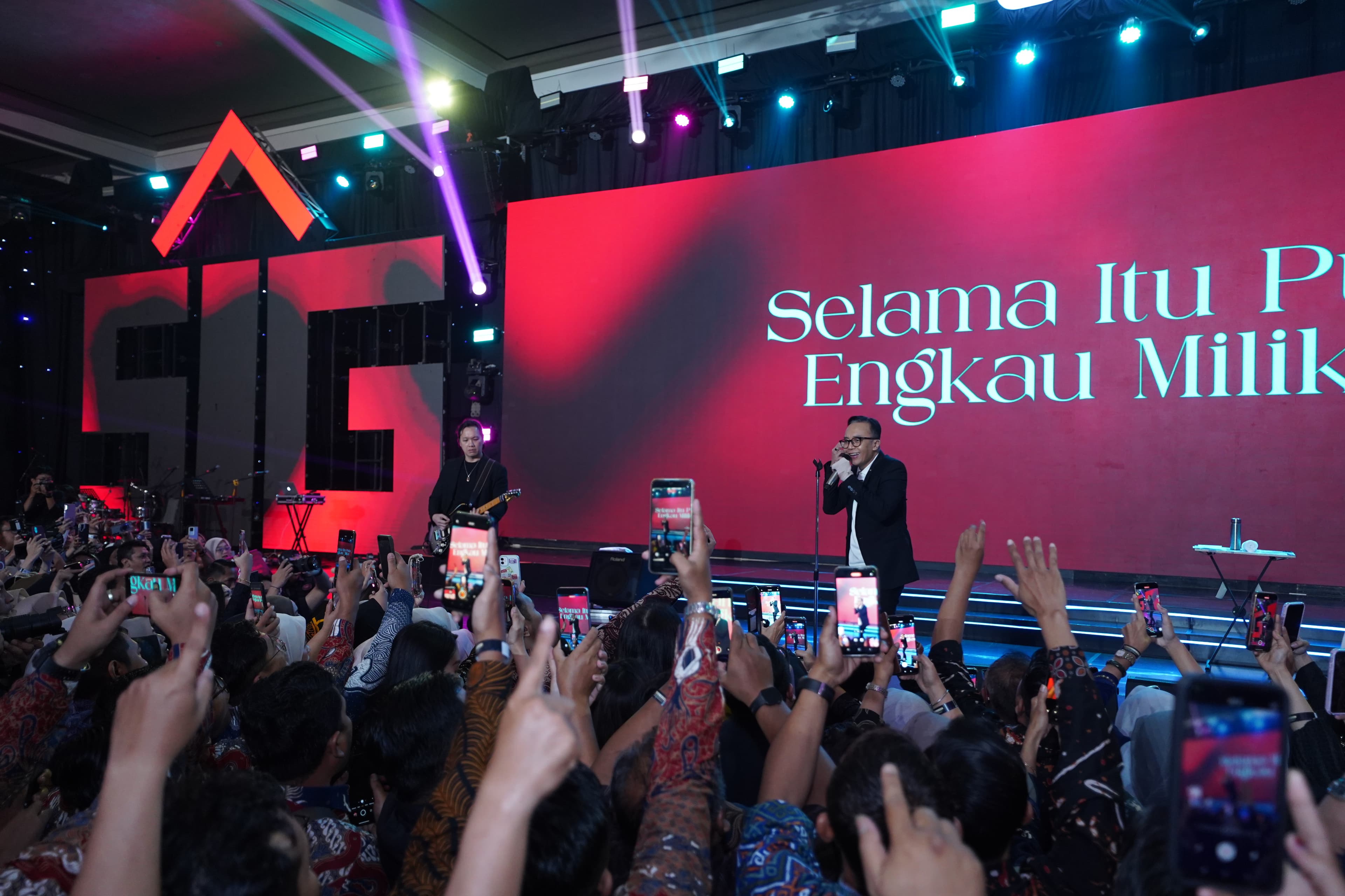 Konser Ari Lasso